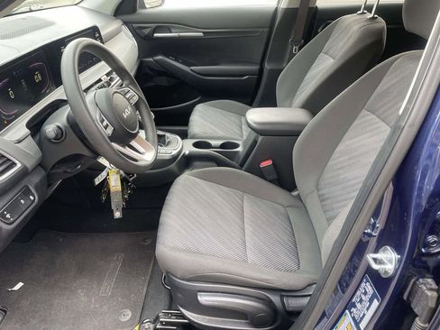 Used 2025 Kia Seltos LX AWD/4WD image 12