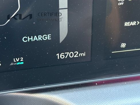 Certified 2024 Kia EV9 Land AWD/4WD image 28
