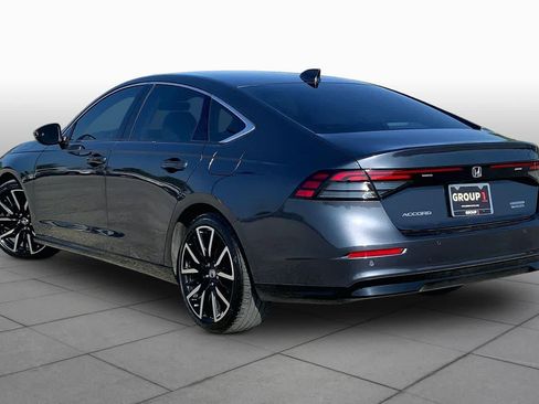 Used 2025 Honda Accord Touring image 12