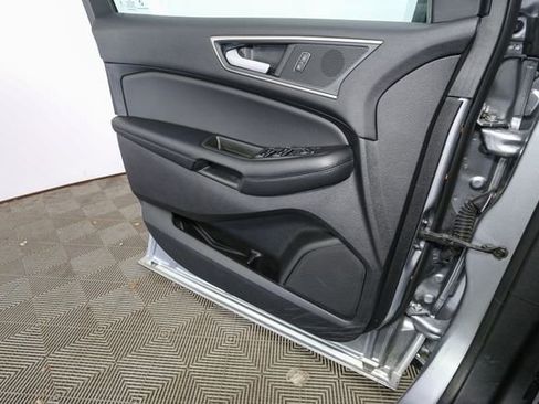 Used 2024 Ford Edge SEL w/ Convenience Package image 37