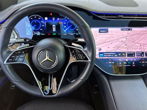 Certified 2023 Mercedes-Benz EQS 580 4MATIC SUV image 29