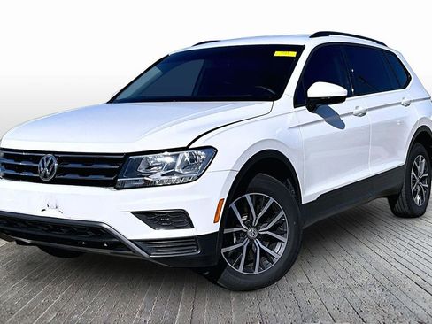 Used 2021 Volkswagen Tiguan S image 3