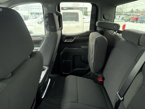 Used 2025 GMC Sierra 1500 Elevation image 7