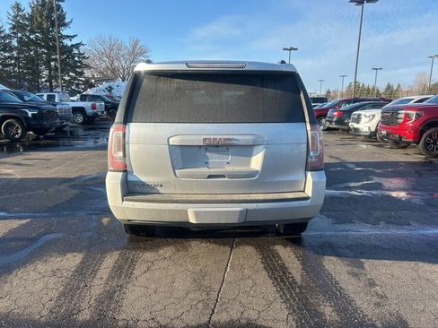 Used 2018 GMC Yukon SLE w/ Convenience Package image 5