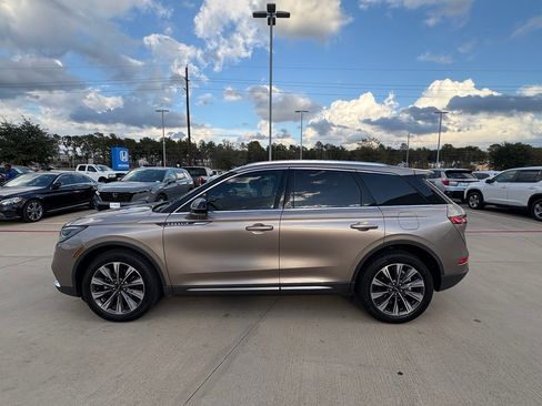 Used 2020 Lincoln Corsair Reserve w/ Elements Package image 5