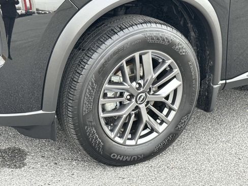 Certified 2025 Nissan Rogue S image 7