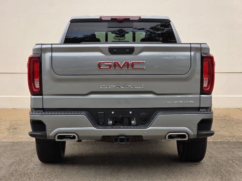 Used 2024 GMC Sierra 1500 Denali AWD/4WD image 4