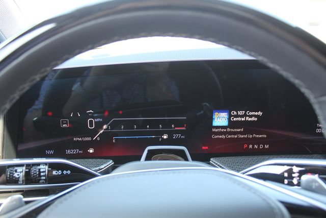 Used 2026 Cadillac Escalade V AWD/4WD image 28