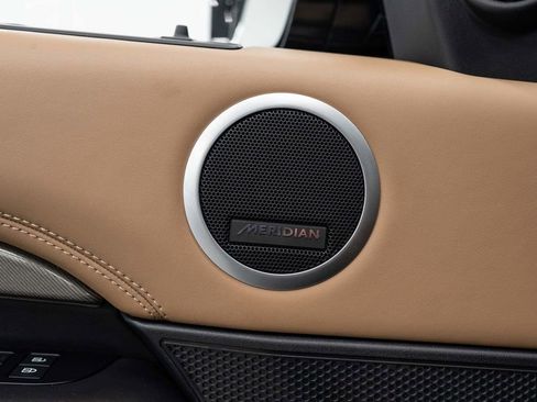 Used 2023 Land Rover Discovery S R-Dynamic image 21