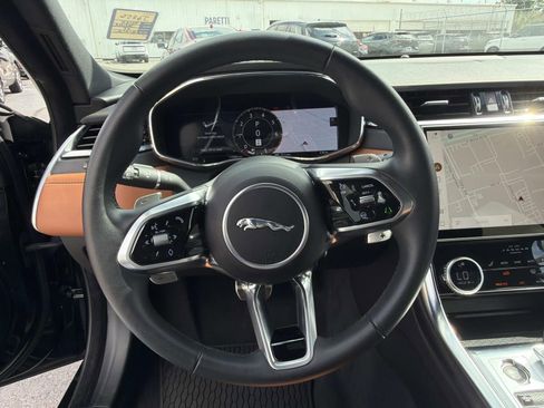 Used 2024 Jaguar XF R-Dynamic SE RWD image 22