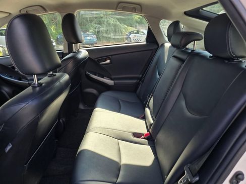 Used 2015 Toyota Prius Persona Series FWD image 9