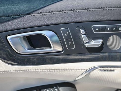 Used 2017 Mercedes-Benz SL 450 image 18
