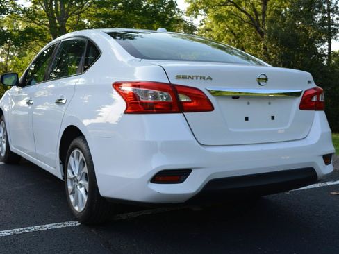 Used 2019 Nissan Sentra SV FWD image 7