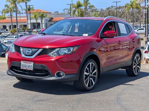 Used 2018 Nissan Rogue Sport SL FWD image 11