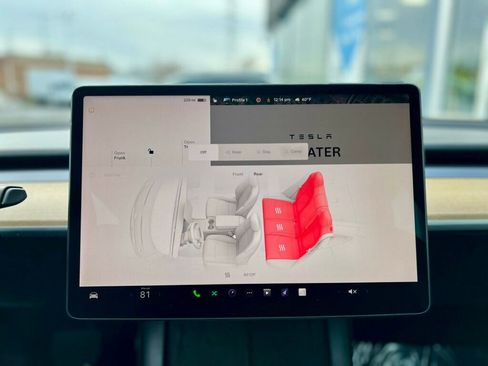 Used 2022 Tesla Model 3 Long Range image 25