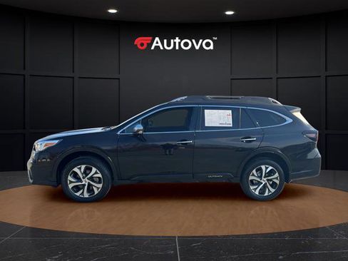 Used 2022 Subaru Outback Touring image 2