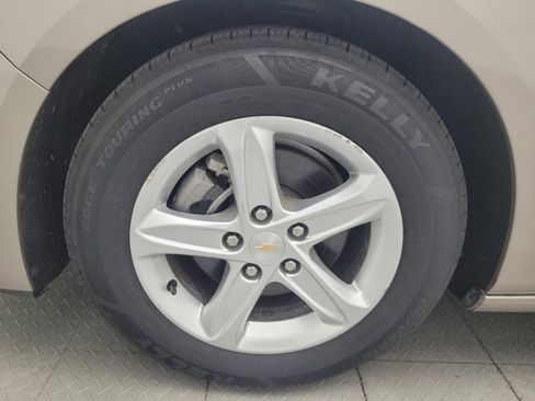 Used 2024 Chevrolet Malibu LT FWD image 31