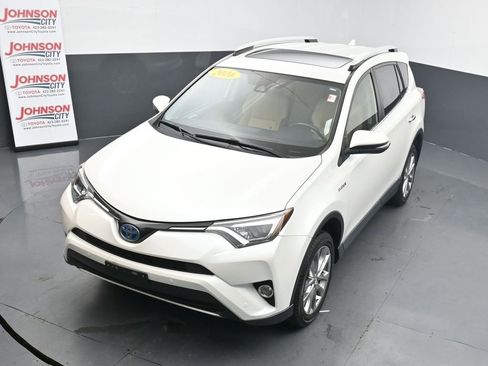 Used 2016 Toyota RAV4 Limited image 30