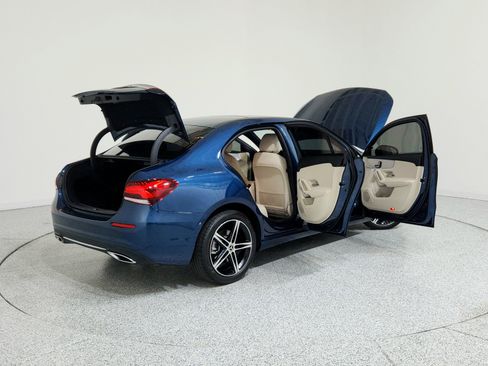 Certified 2022 Mercedes-Benz A 220 image 8