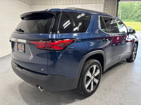 Used 2023 Chevrolet Traverse LT w/ LT Premium Package AWD/4WD image 7