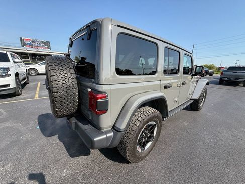 Used 2021 Jeep Wrangler Unlimited Rubicon AWD/4WD image 3