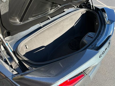 Used 2021 Chevrolet Corvette Stingray Premium Conv w/ Z51 Performance Package image 25