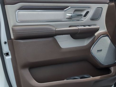 New 2026 RAM 1500 Laramie AWD/4WD image 21