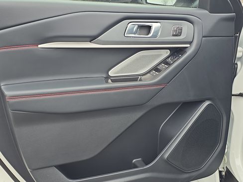 New 2026 Ford Explorer ST image 10