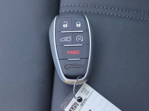 New 2025 Alfa Romeo Stelvio Sprint w/ Convenience Package image 28