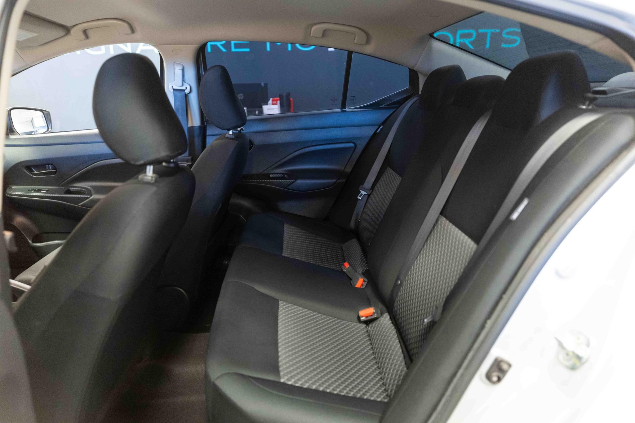 Used 2021 Nissan Versa S FWD image 10