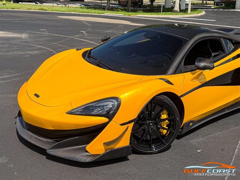 Used 2019 McLaren 600LT RWD image 11