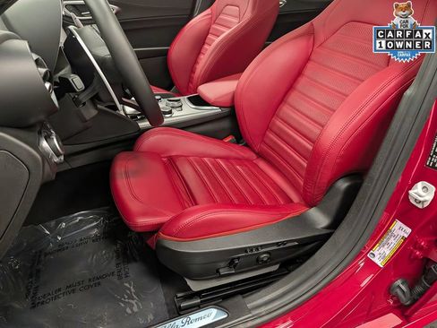 Used 2026 Alfa Romeo Giulia AWD image 11