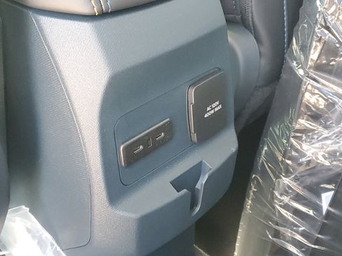 New 2025 Ford Maverick Lobo image 29