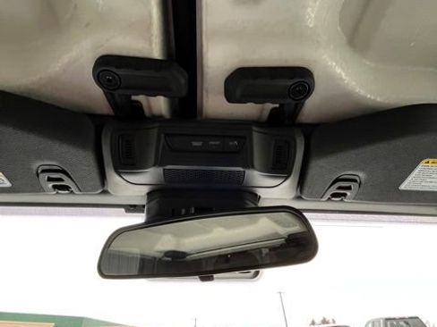 Used 2025 Jeep Wrangler Unlimited Rubicon image 43