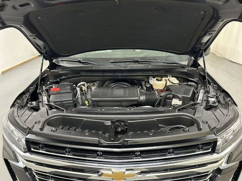 Certified 2022 Chevrolet Tahoe LT w/ Luxury Package AWD/4WD image 25