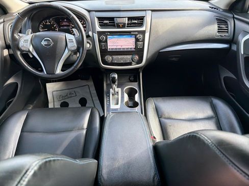 Used 2018 Nissan Altima 2.5 SR w/ SR Midnight Edition FWD image 17