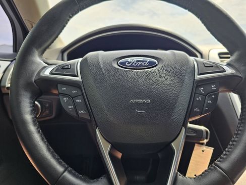 Used 2013 Ford Fusion SE FWD image 8