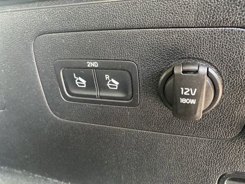 Certified 2021 Kia Sorento LX image 18