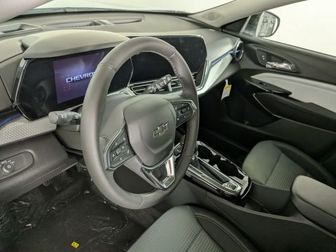 New 2026 Chevrolet Trax LT w/ Driver Confidence Package FWD image 17
