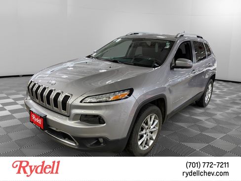 Used 2018 Jeep Cherokee Limited w/ Trailer Tow Group AWD/4WD image 1