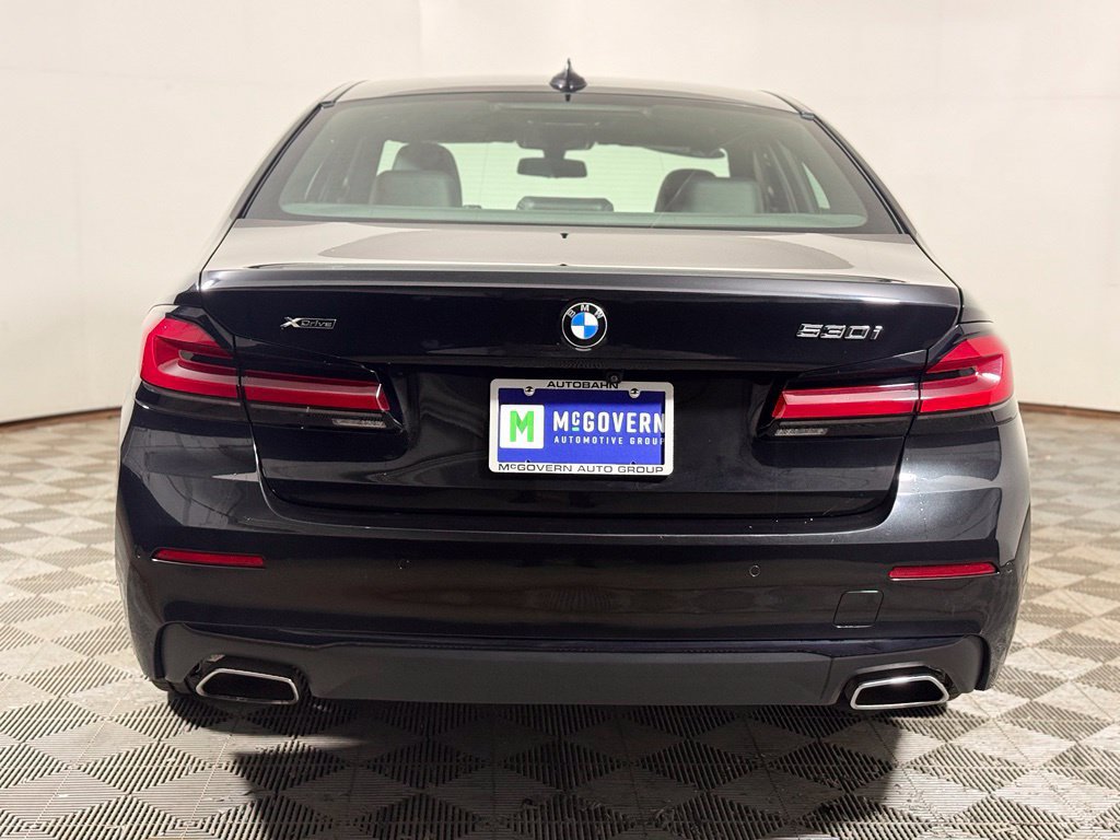Used 2023 BMW 530i xDrive w/ Premium Package AWD/4WD image 5