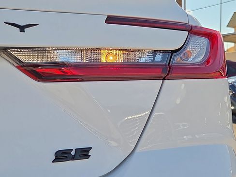 Used 2026 Toyota Camry SE w/ Multimedia Upgrade Package image 12