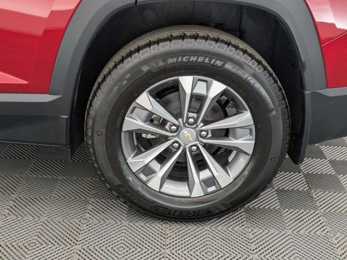 New 2026 Chevrolet Equinox LT w/ Convenience Package II AWD/4WD image 13