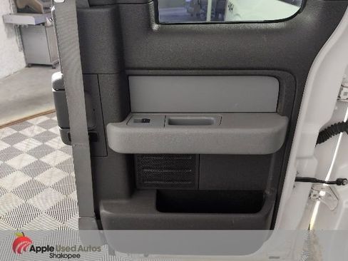 Used 2014 Ford F150 XLT image 28
