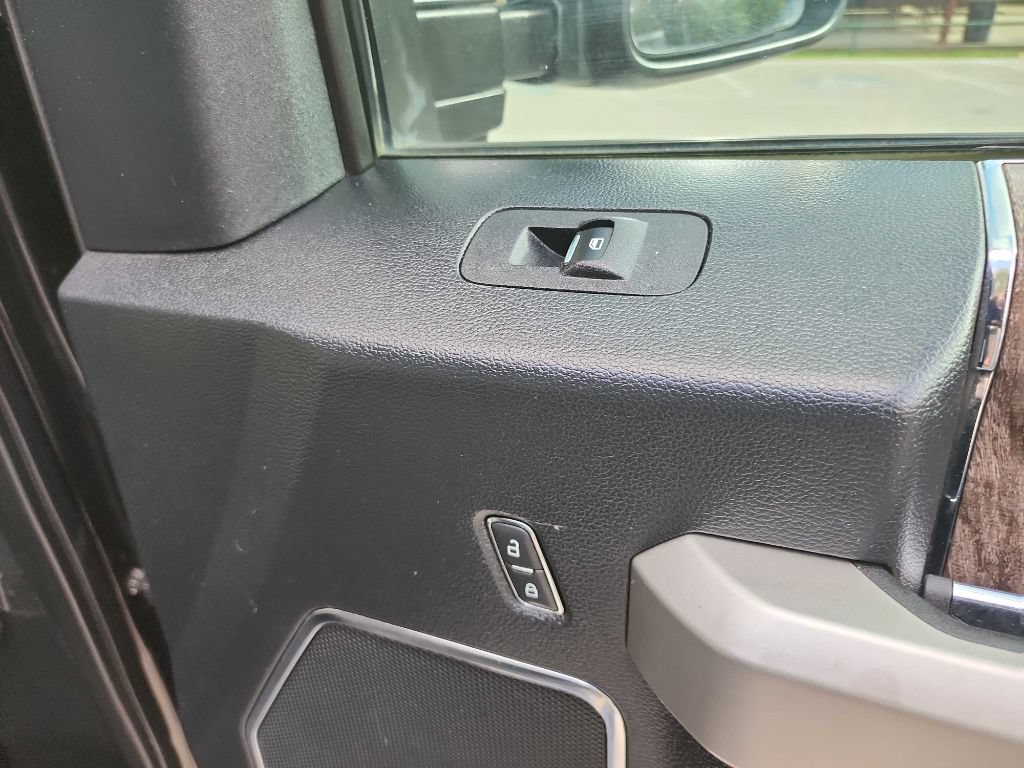 Used 2019 Ford F350 Lariat w/ Lariat Ultimate Package AWD/4WD image 41