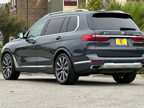 Used 2021 BMW X7 xDrive40i w/ Premium Package AWD/4WD image 5