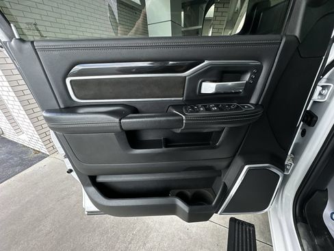 Used 2020 RAM 2500 Laramie AWD/4WD image 22