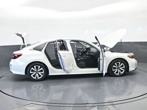 Used 2025 Honda Civic LX image 70