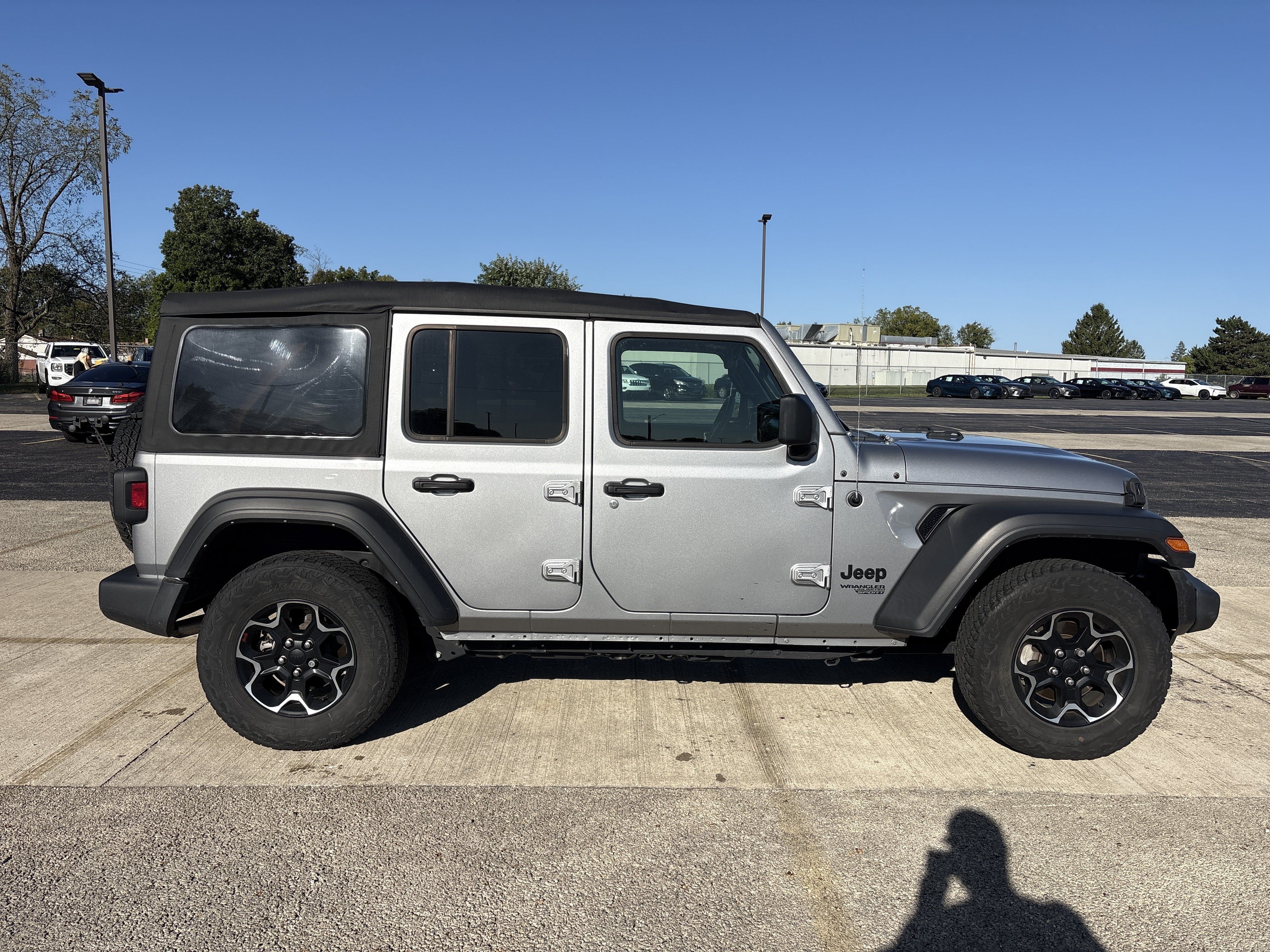 Used 2021 Jeep Wrangler Unlimited Sport AWD/4WD image 3