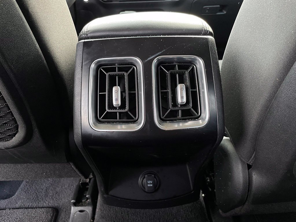 Used 2024 Kia Sorento LX FWD image 28